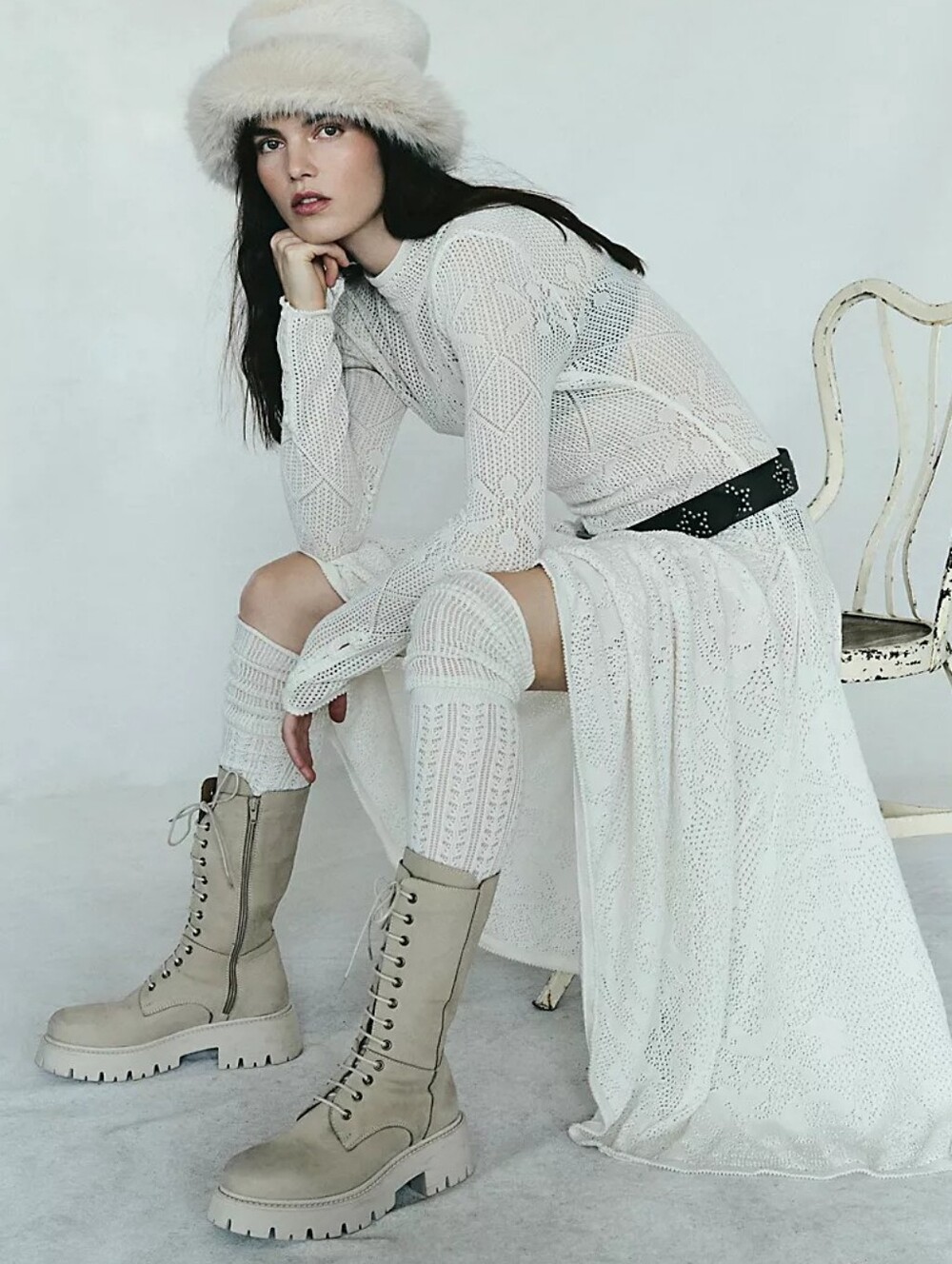 Bueno Reign Lace Up Boots tall beige cream nubuck lug sole Women's size 39 - Picture 2 of 9